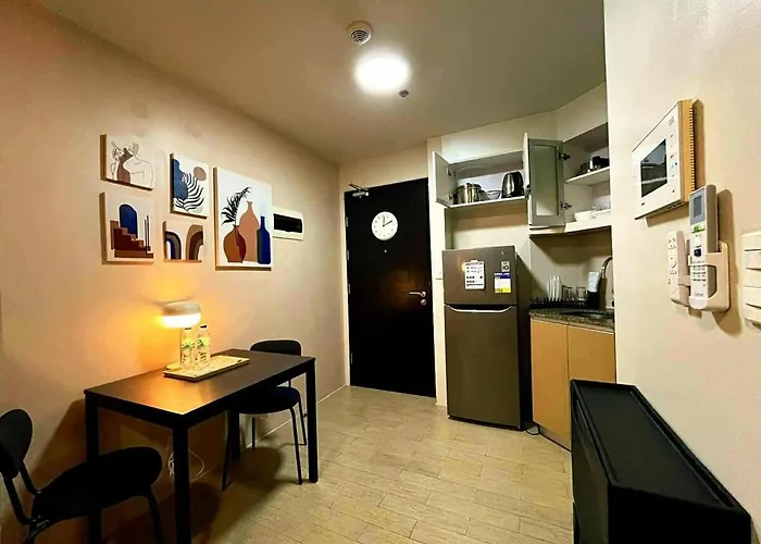 Cozy 81 Newport Near Naia Airport Balcony